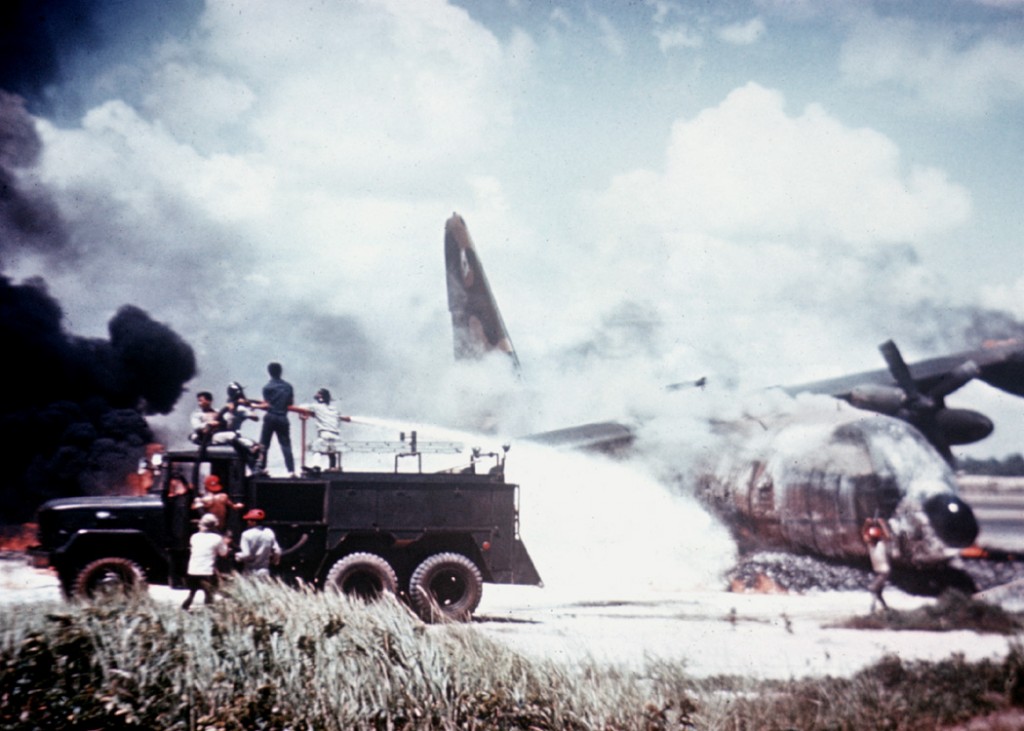 Fig. 10 - Fire crew arrives, crew is out of the airplane